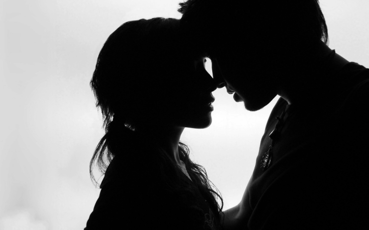 displaying-19-gallery-images-for-couple-kissing-silhouette-tumblr-371438